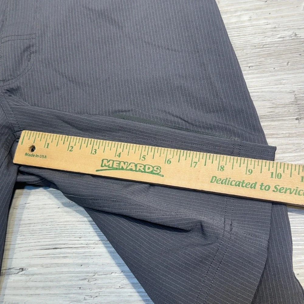 Lululemon‎ Cadence Commute Shorts Mens Size 32 Gray Pinstripe Cargo Utility Golf